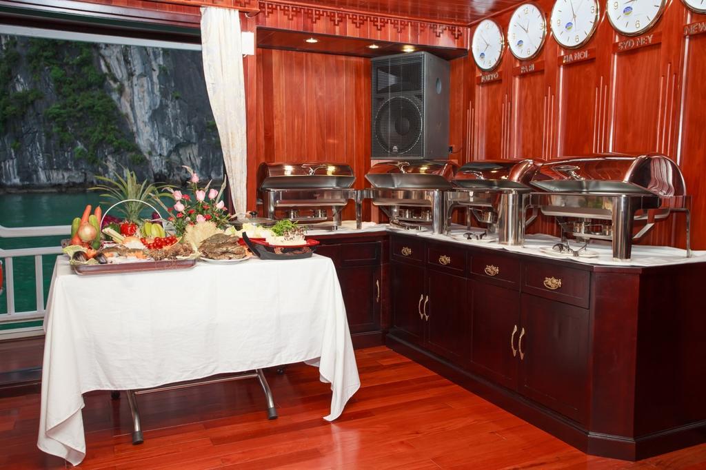 Viola Cruise Halong Bay Hotel Ha Long Exterior photo