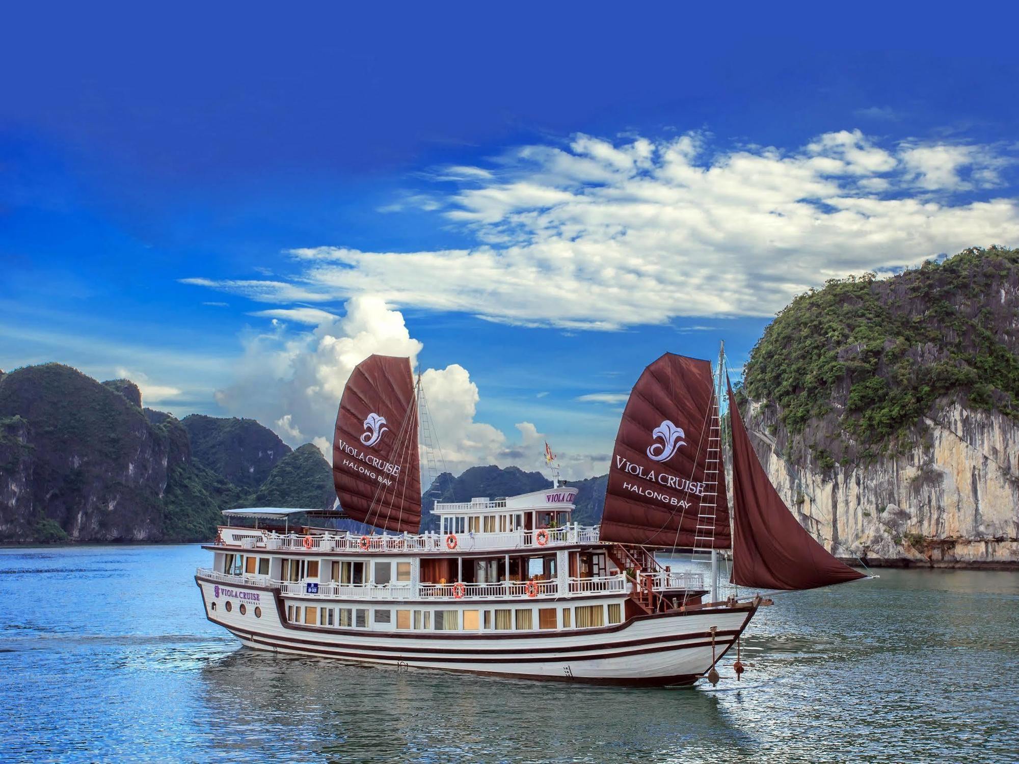 Viola Cruise Halong Bay Hotel Ha Long Exterior photo