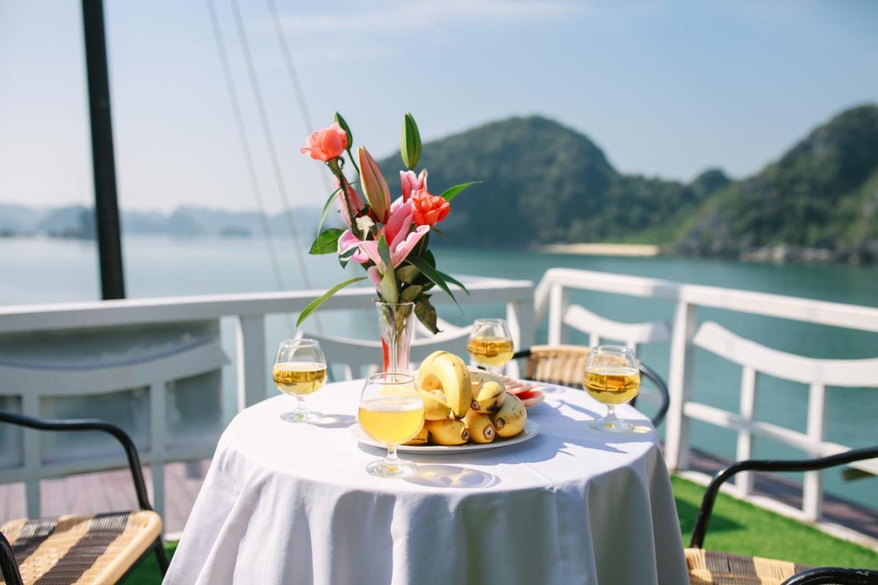 Viola Cruise Halong Bay Hotel Ha Long Exterior photo